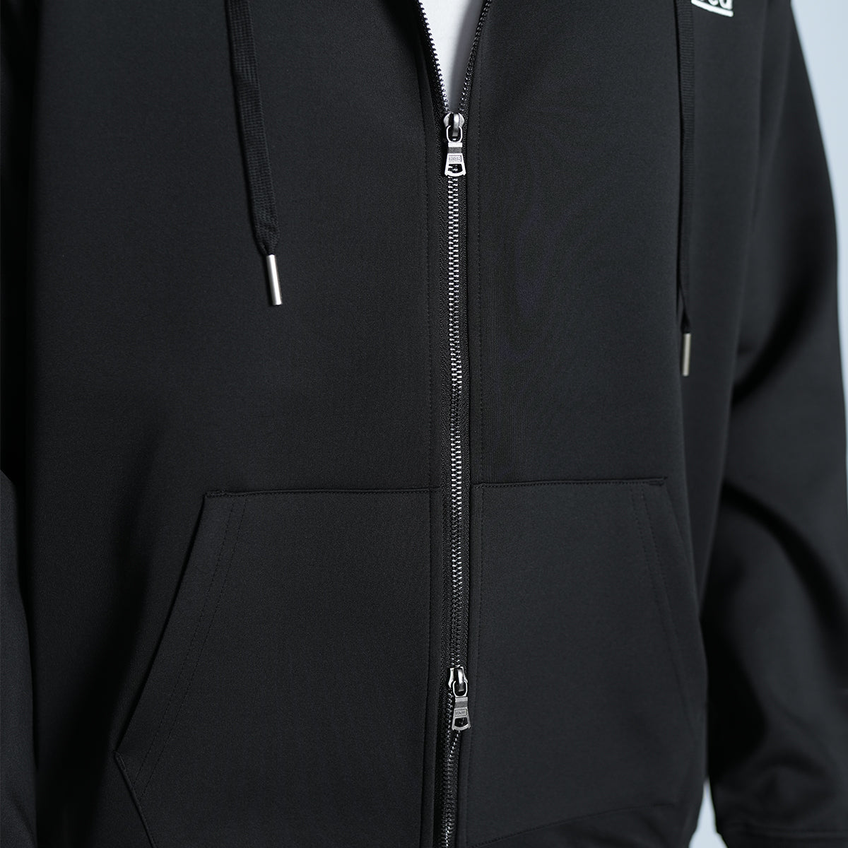 Jackets that zip online all the way up